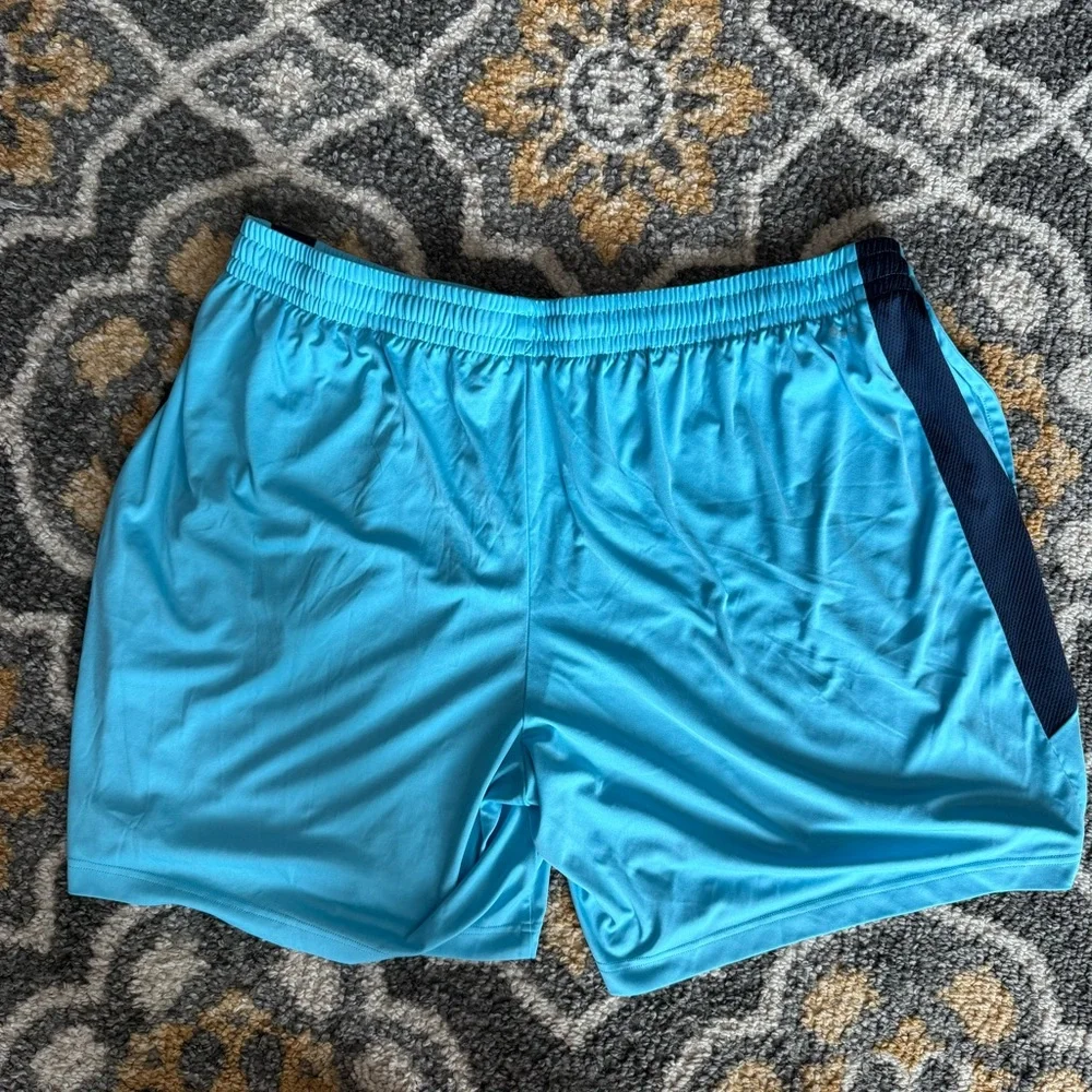 Men’s Tek Gear Dry Tek Blue Athletic Shorts 4XB